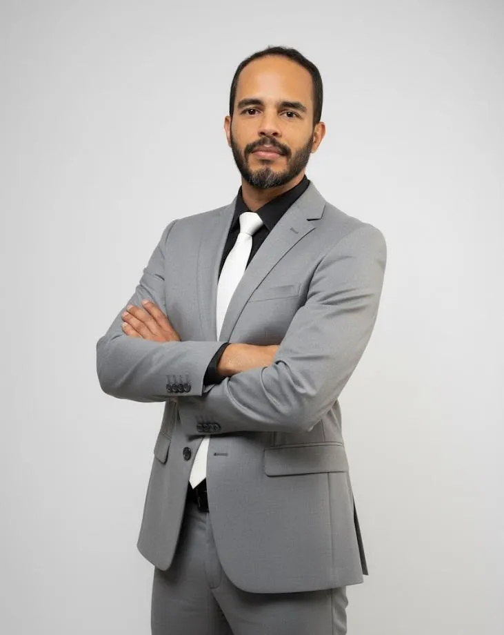 Dr. Wagner L. C. Souza